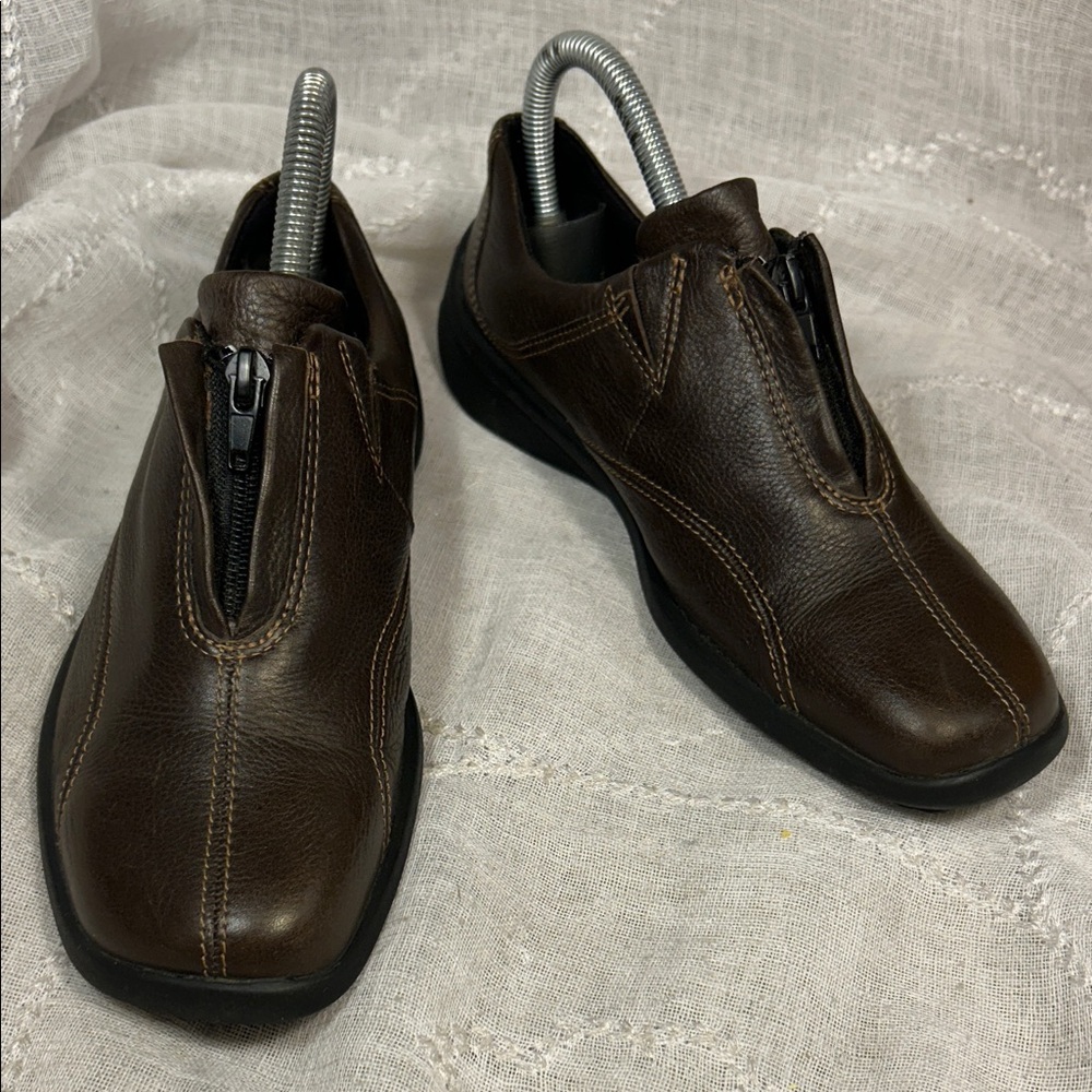 Ecco leather almost NEW zip too loafers